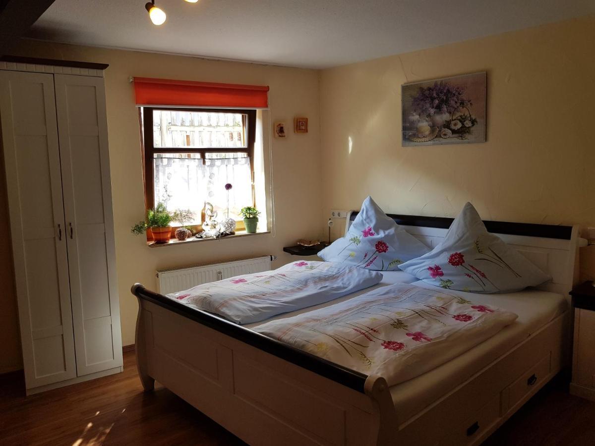 Zum Burgtoerle Hotel Валдюрн Екстериор снимка
